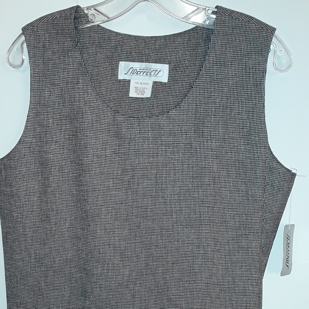 NWT VTG SIDEFFECTS SLEEVELESS BLOUSE M